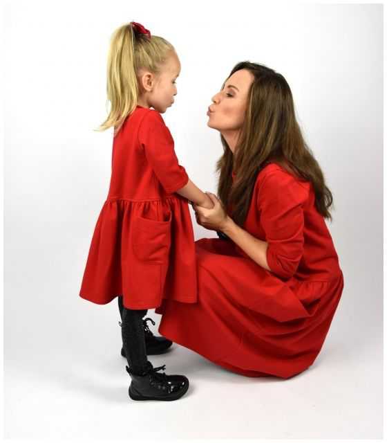 Sukienki dla mamy i córki czerwone