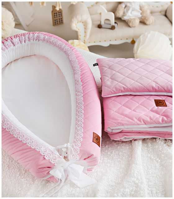 Kokon niemowlęcy różowy pikowany velvet