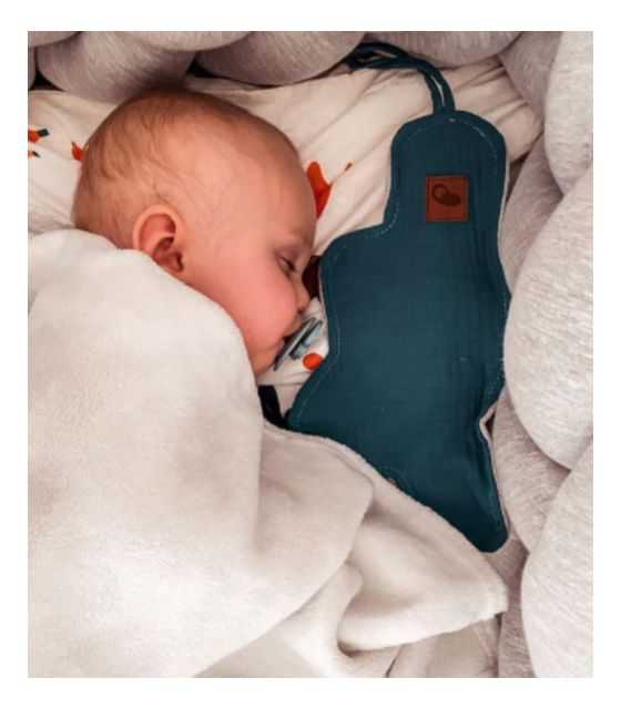 Hi Little One - Przytulanka dou dou z zawieszką z organicznej BIO bawełny cozy muslin pacifier keeper Cloud Navy