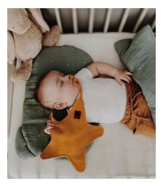 Hi Little One - Przytulanka dou dou z zawieszką z organicznej BIO bawełny cozy muslin pacifier keeper Star Pumpkin