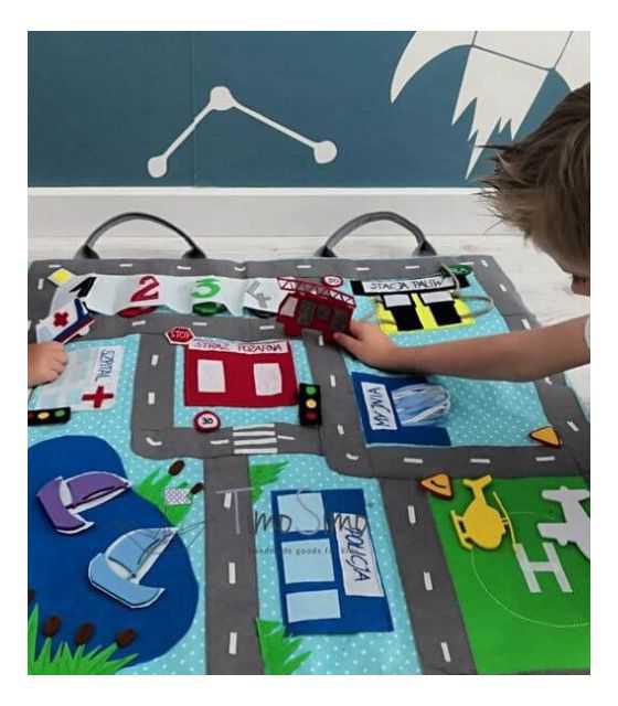 TimoSimo Składana ulica z samochodami - mata sensoryczna dla chłopca 3+