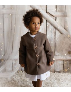 Elegancki brązowy płaszcz dla dziewczynki
