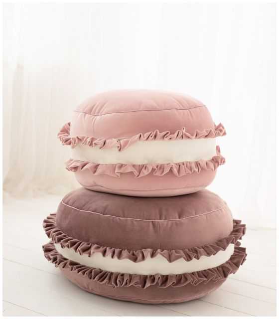 Pufa Macaron Pink - różowa poduszka w kształcie ciastka