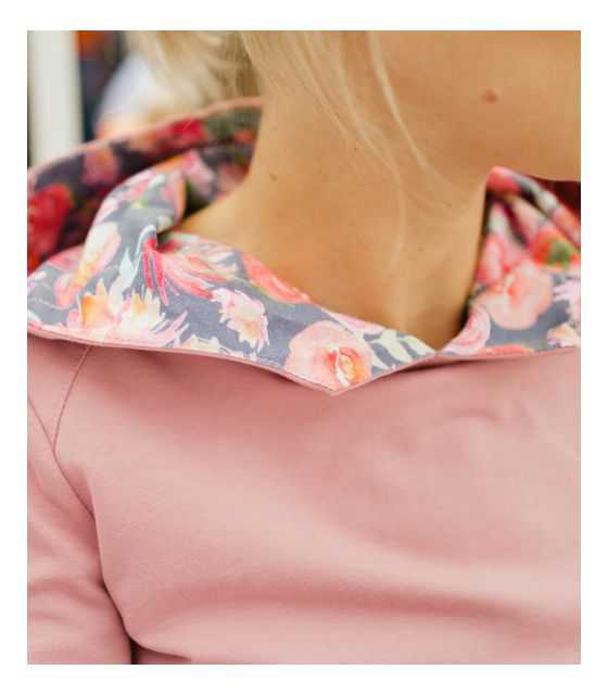 Piękna bluza z funkcją karmienia piersią