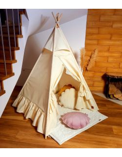 namiot tipi boho z falbanami do pokoju dziecięcego