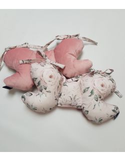 Poduszka Motylek Pudrowe Różez ultra soft velvet smoky róż pikowany w caro