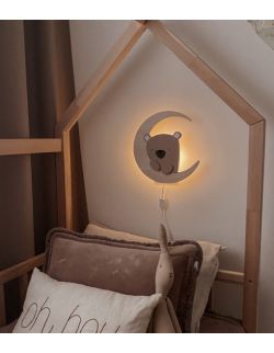 Drewniana lampka do pokoju dziecięcego w kształcie misia