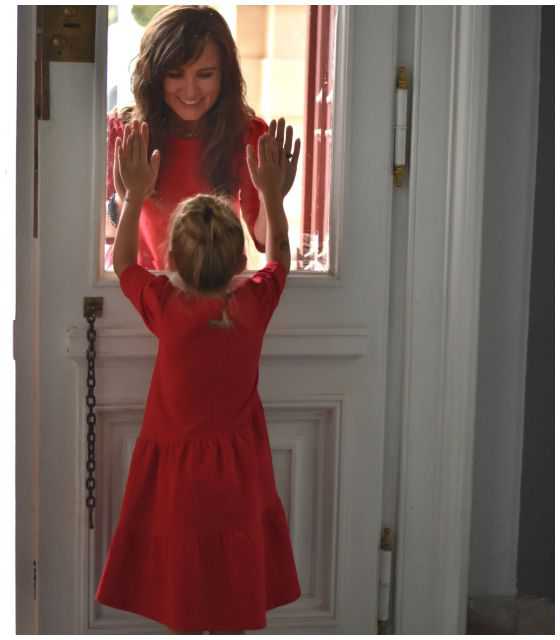 czerwone sukienki dla mamy i córki - FRILLS COLOURS