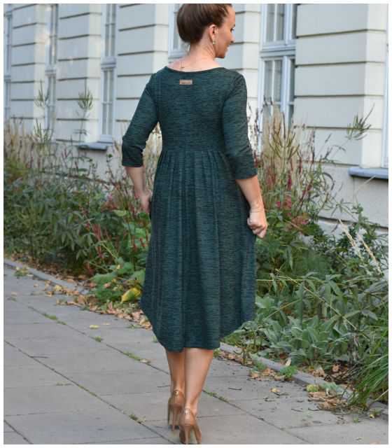 Sukienka z przedłużonym tyłem - green & black