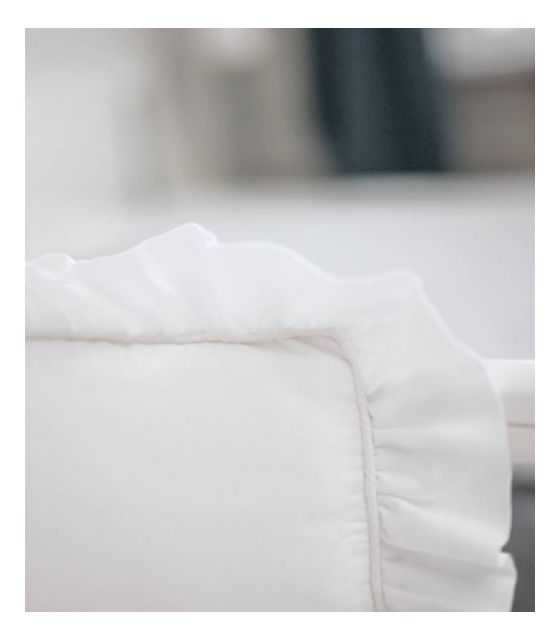 biały ochraniacz do łóżeczka z bawełny satynowej
