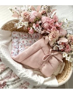 Rożek niemowlęcy - różowe zajączki