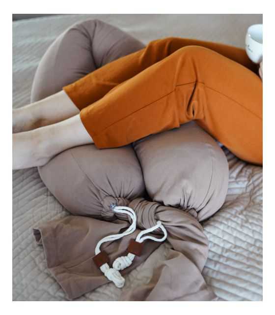 Hi Little One - KANGOO poduszka dla Mamy i Dziecka z organicznej BIO bawełny Dark Oak