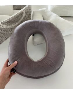 Poduszka velvet - litera O - kolory