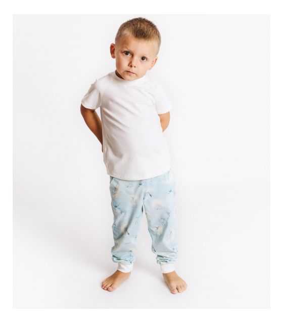 Piżamka dziecięca- koszulka ecri, spodnie jelonki.